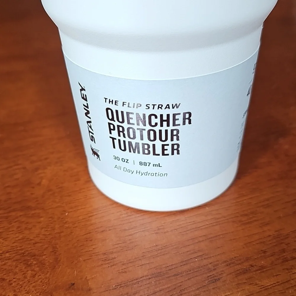 Stanley 30 oz Quencher Protour Tumbler - Picture 2 of 5